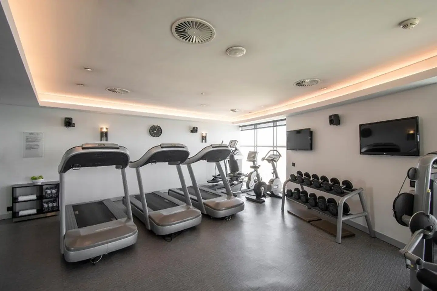 MYRIAD by SANA Hotels SPORTS_AND_LEISURE