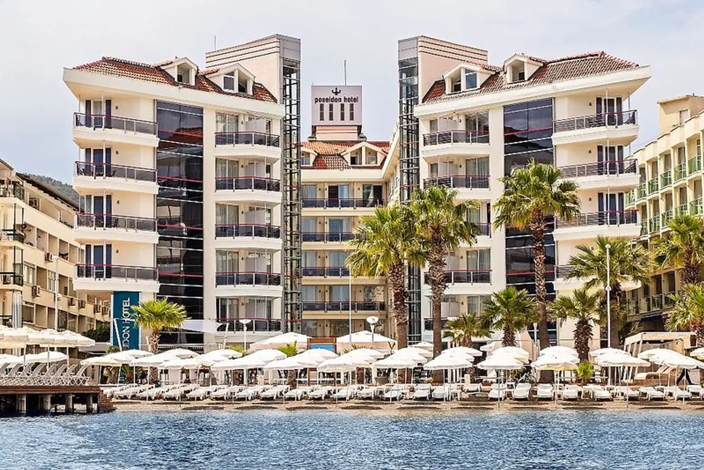 Poseidon Hotel EXTERIOR