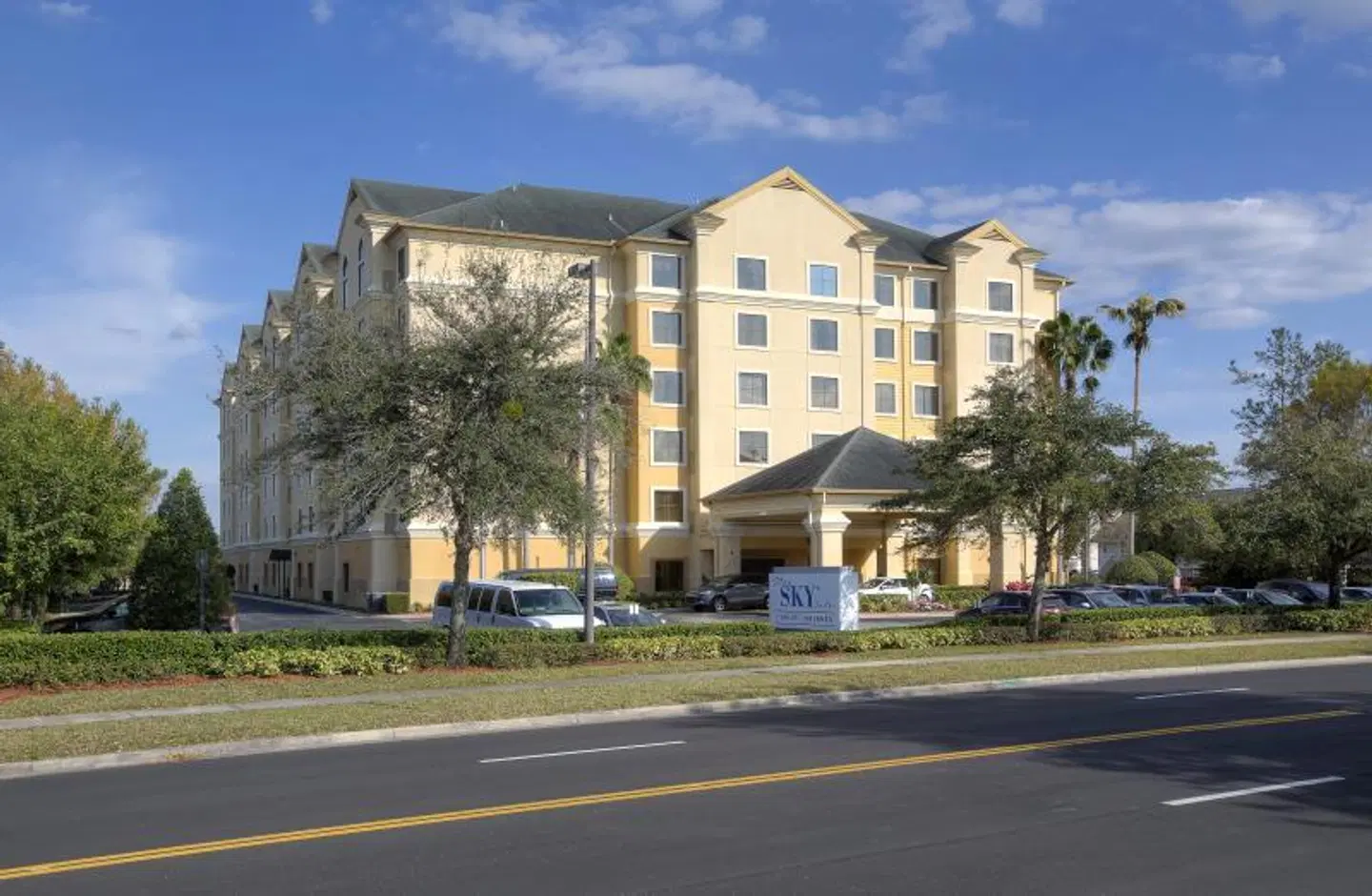 staySky Suites I-Drive Orlando EXTERIOR