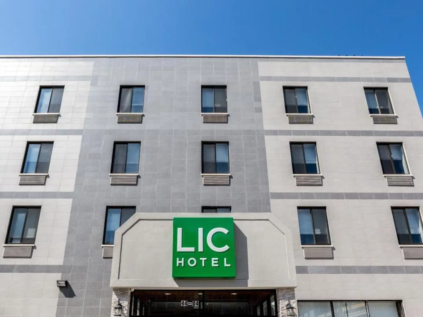 LIC Hotel EXTERIOR