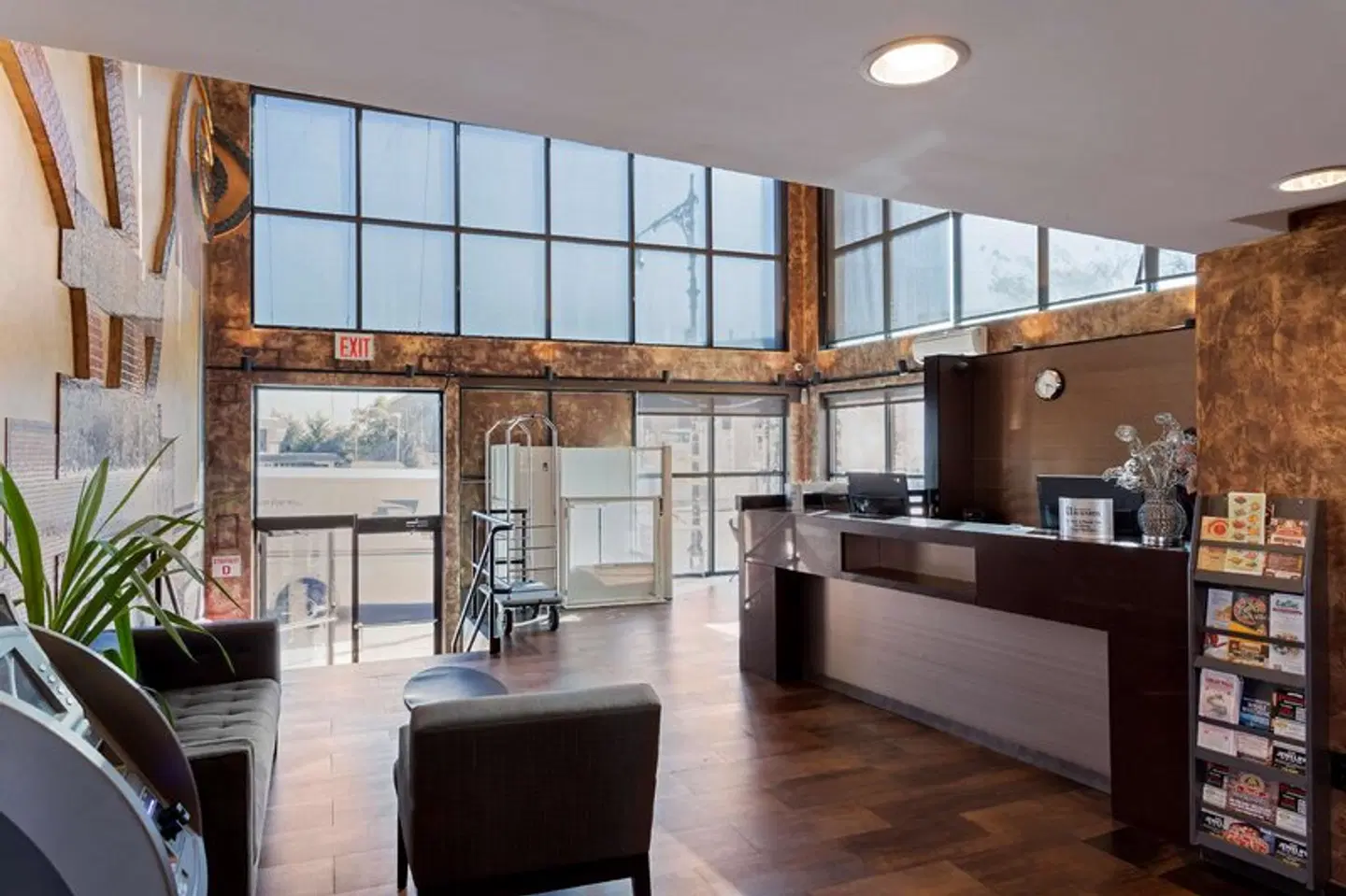 Best Western Plus Brooklyn Bay Hotel ROOM_EXAMPLE