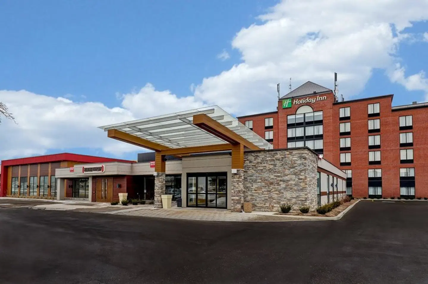 Holiday Inn Mississauga Toronto West EXTERIOR