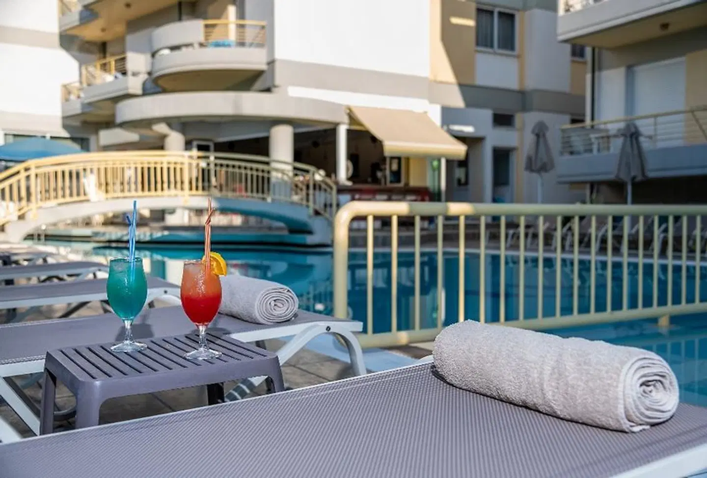 Angela Hotel OUTDOOR_POOL