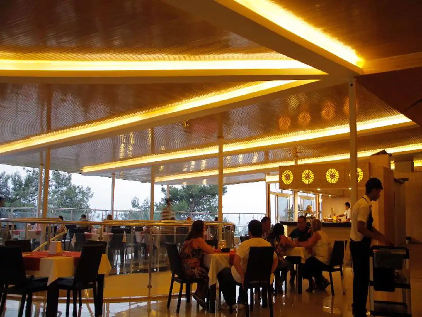 Nicholas Park Hotel Restaurant