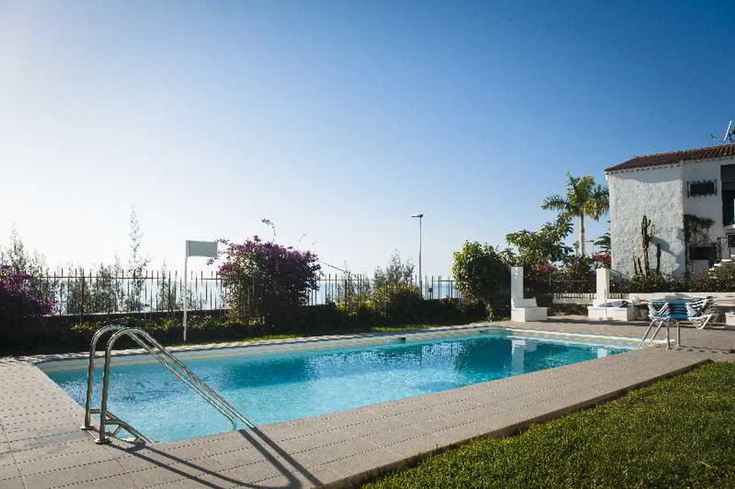 Apartamentos Las Nasas OUTDOOR_POOL