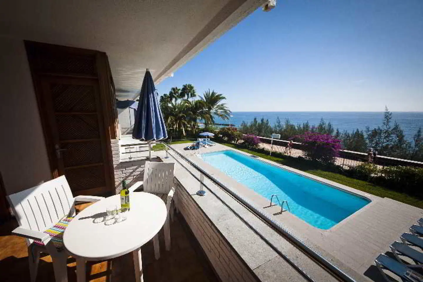 Apartamentos Las Nasas OUTDOOR_POOL