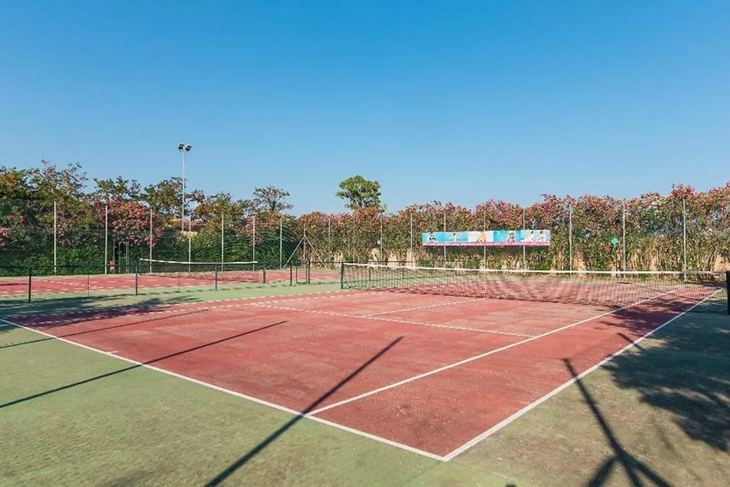 Paradise Beach Resort SPORTS_AND_LEISURE