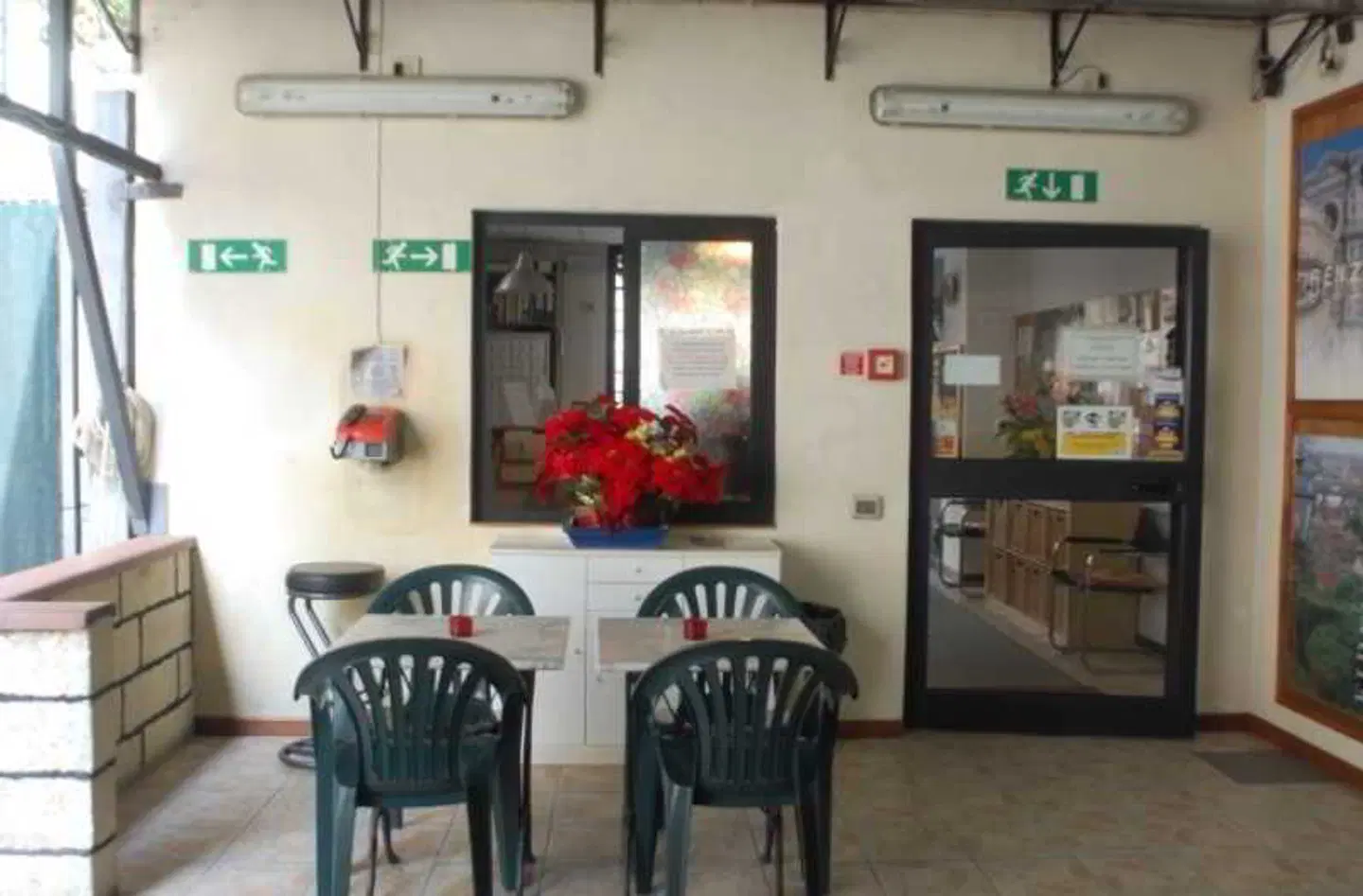 Youth Firenze 2000 Bar