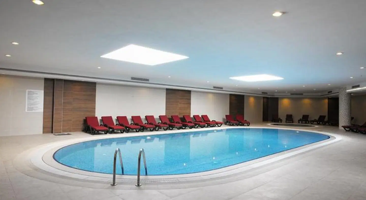 Özkaymak Select Resort Hotel Hallenbad