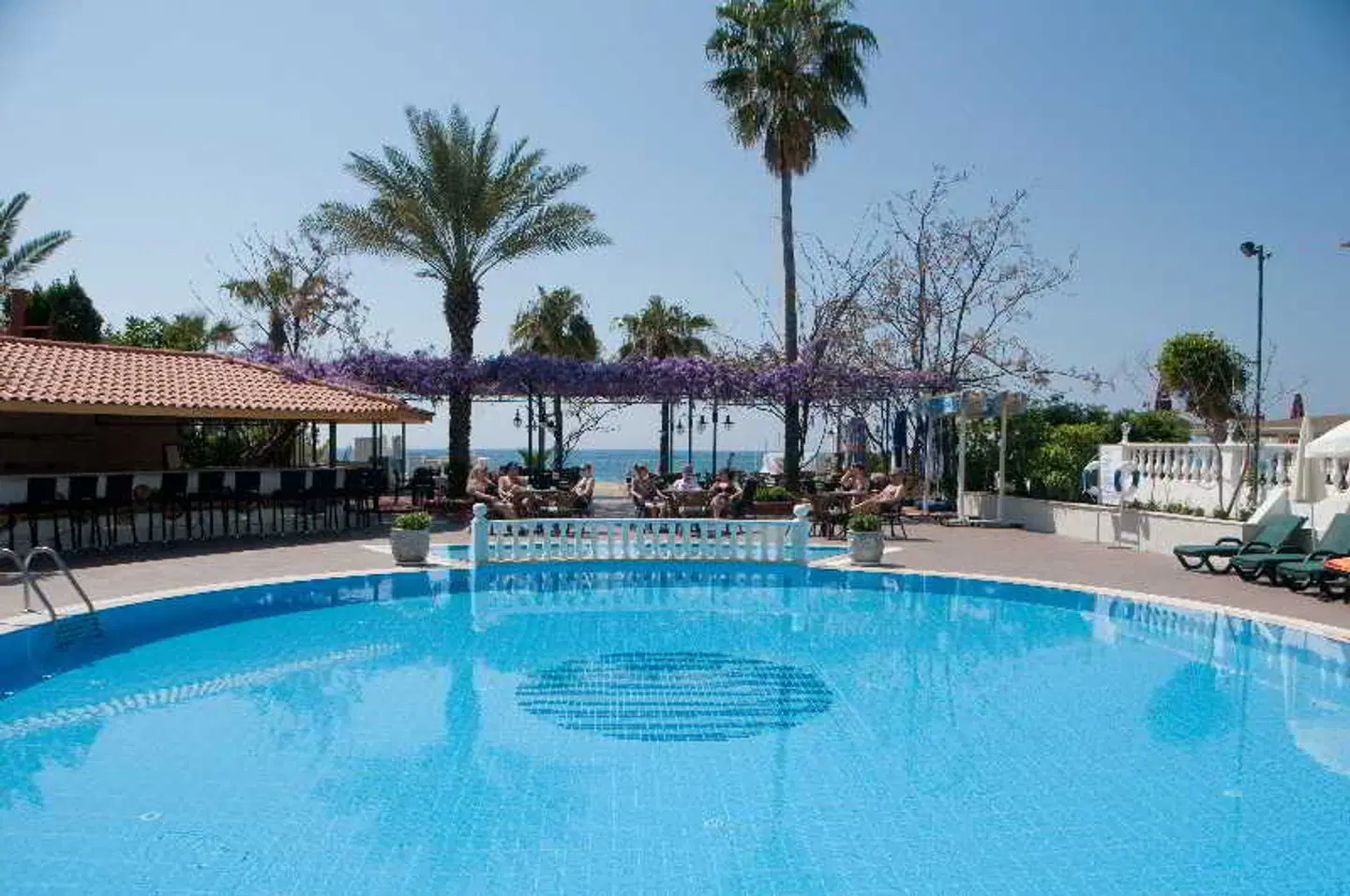 Azak Hotel OUTDOOR_POOL