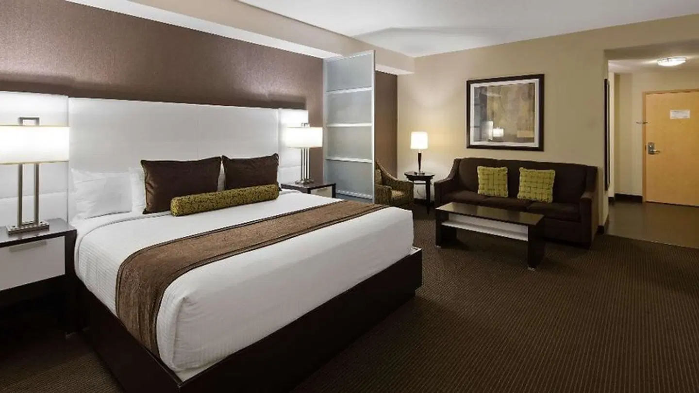 Best Western Premier Miami International Airport Hotel & Suites ROOM_EXAMPLE