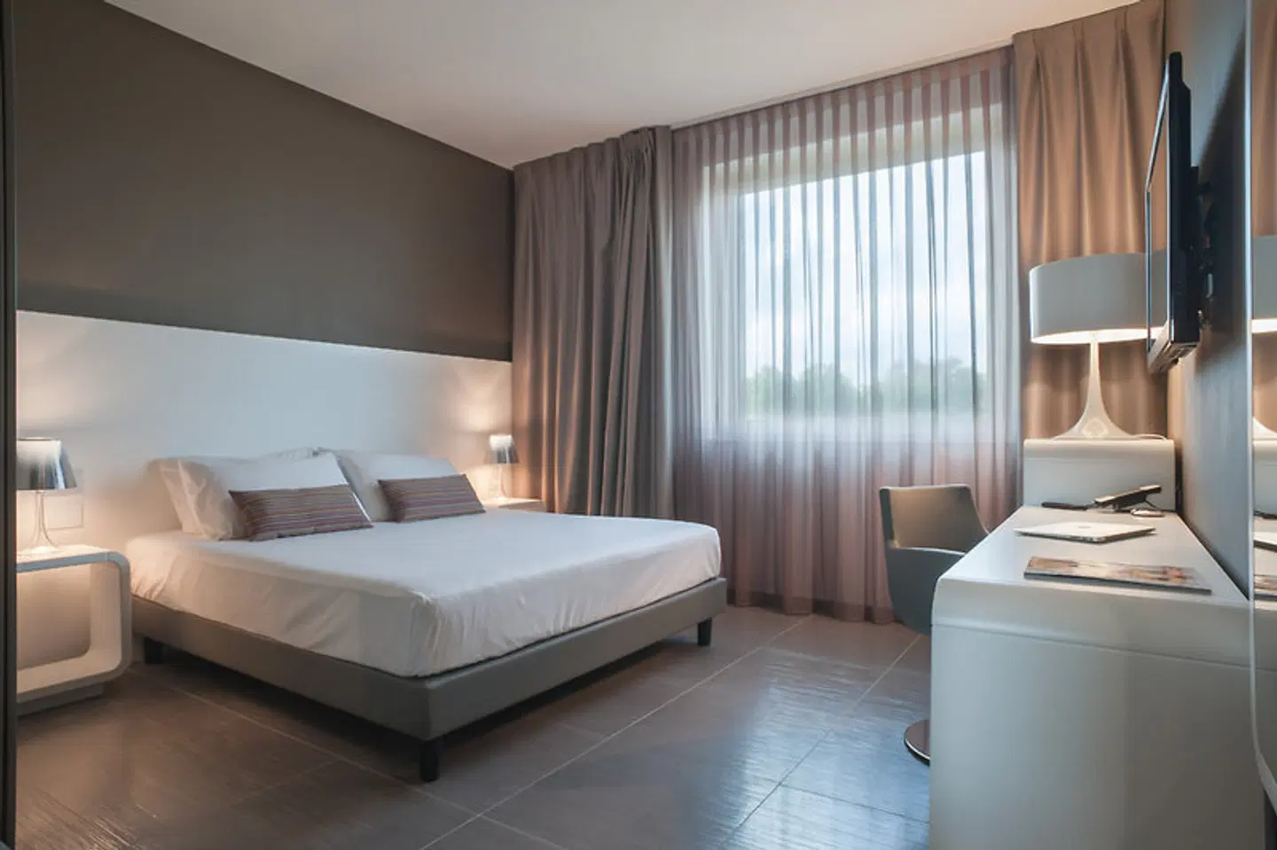 8Piuhotel ROOM_EXAMPLE