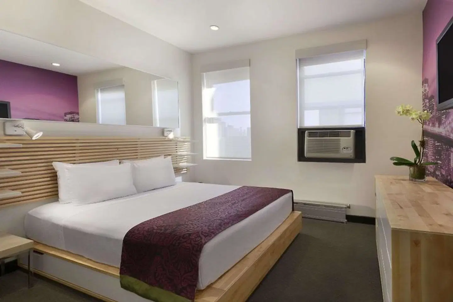 Night Hotel Broadway ROOM_EXAMPLE