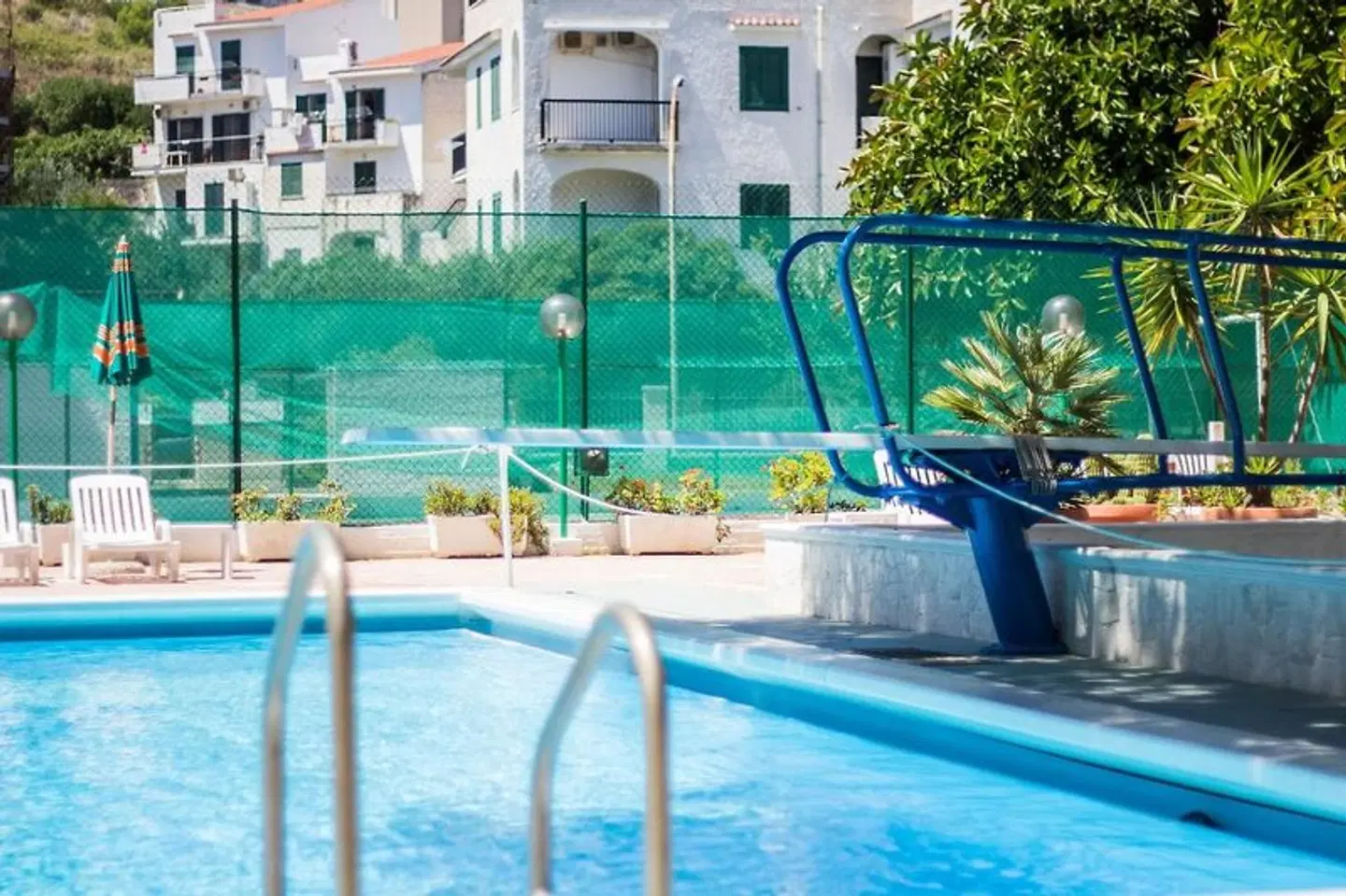 Mediterraneo OUTDOOR_POOL