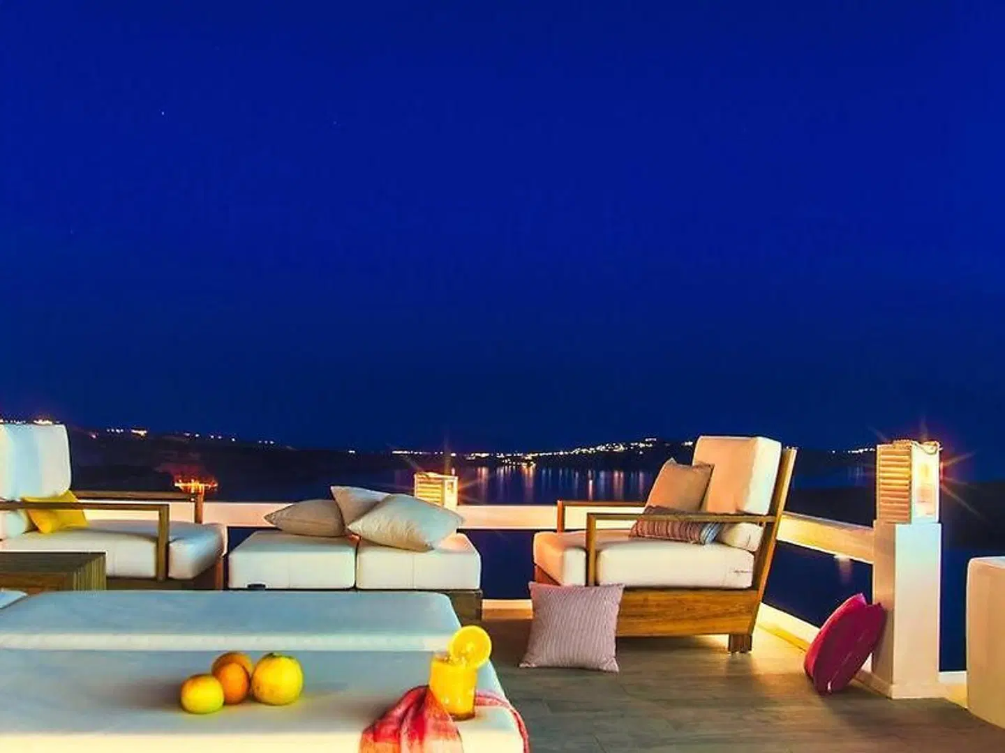 Aqua Luxury Suites Santorini Terrasse