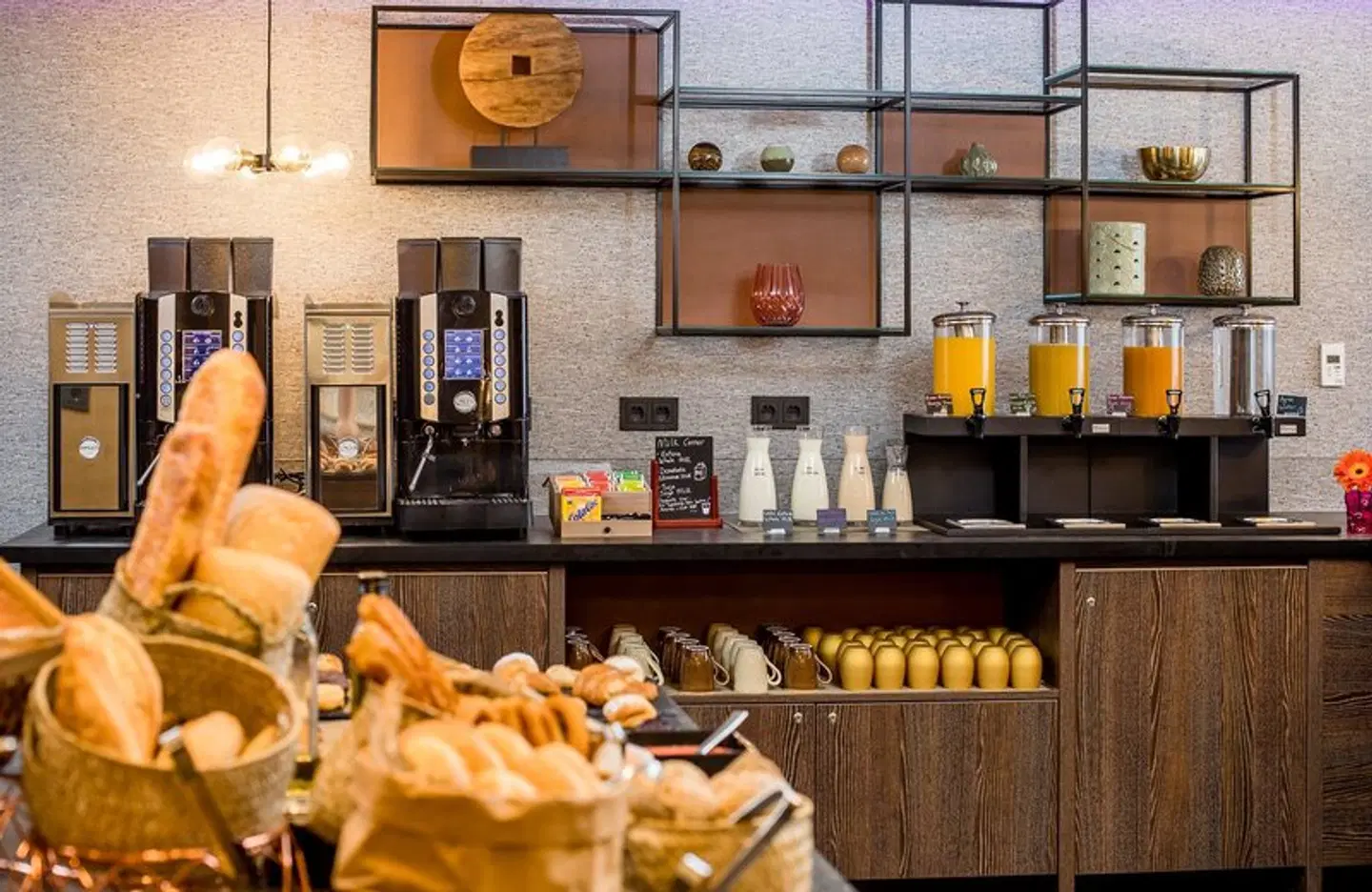 NYX Hotel Madrid by Leonardo Hotels LOUNGE_LOBBY
