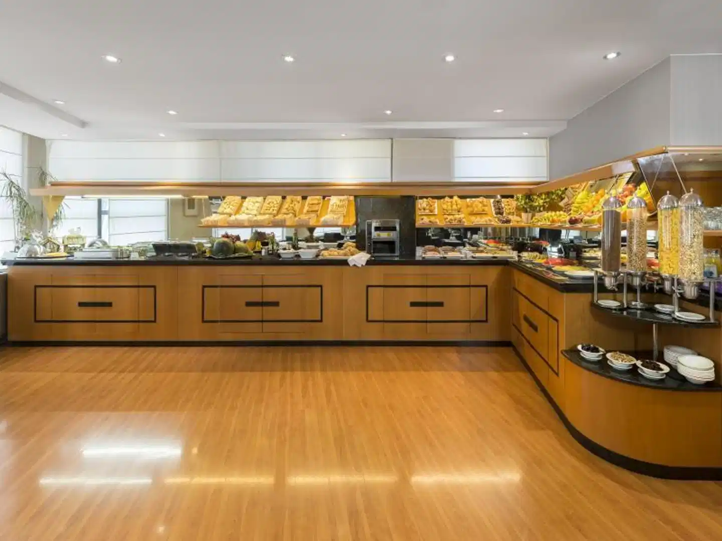 Exe Plaza Restaurant