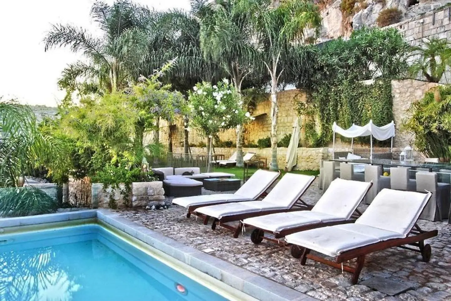 Borgo Hedone OUTDOOR_POOL