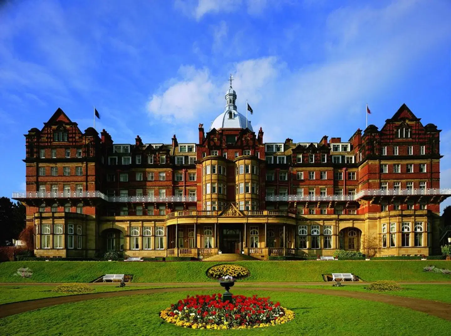 DoubleTree by Hilton Harrogate Majestic Hotel & Spa EXTERIOR
