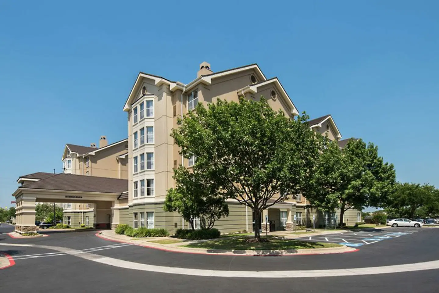 Homewood Suites by Hilton Austin-South/Airport EXTERIOR