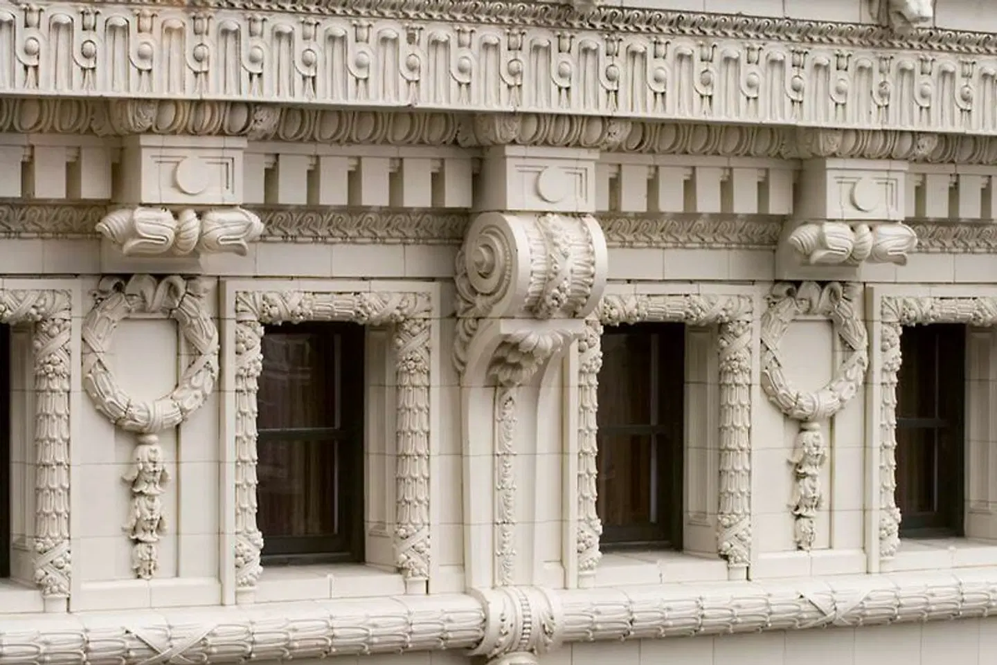 Hampton Inn Majestic Chicago Theatre District EXTERIOR