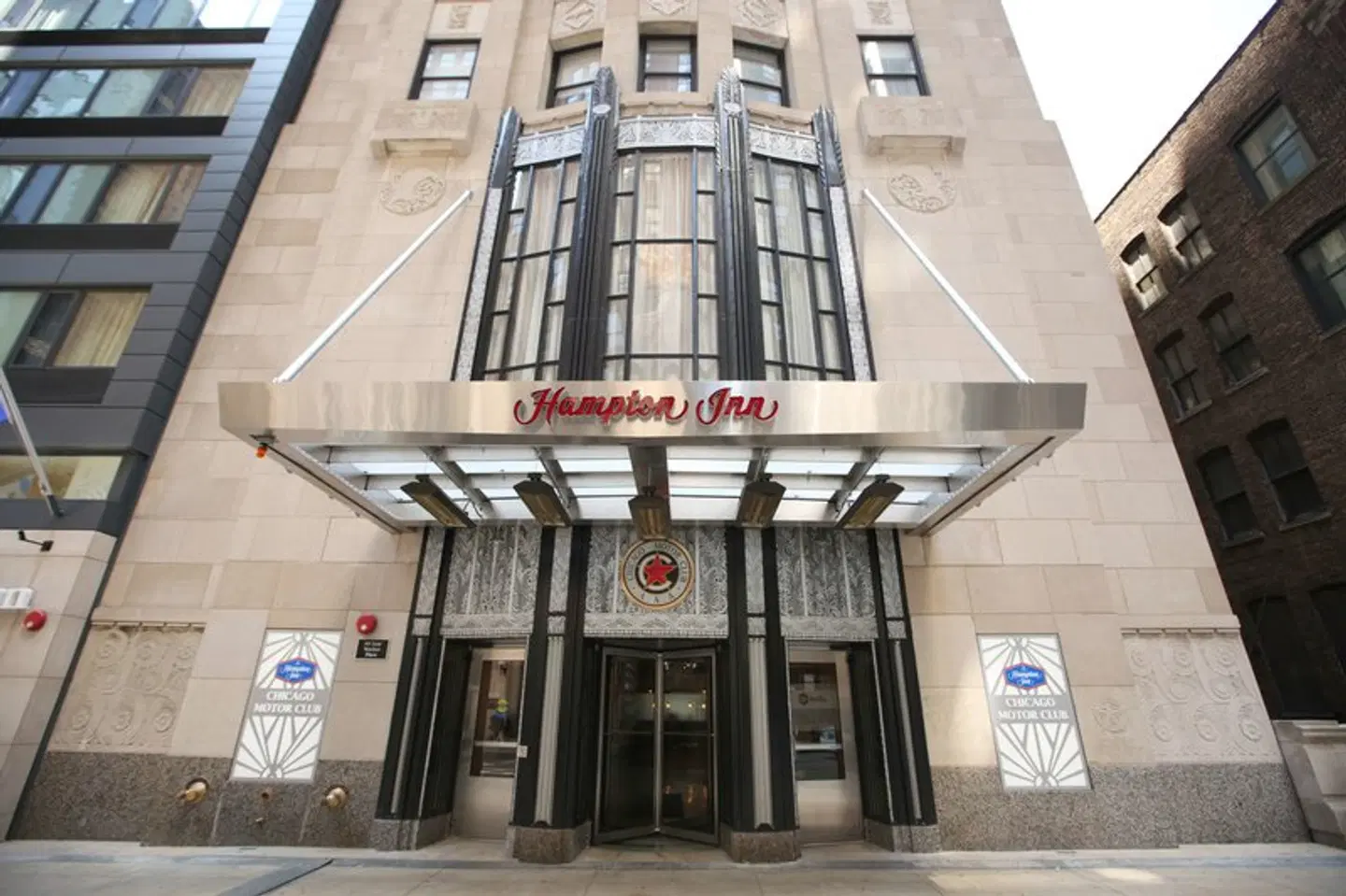 Hampton Inn Chicago Downtown/N Loop/Michigan Ave EXTERIOR