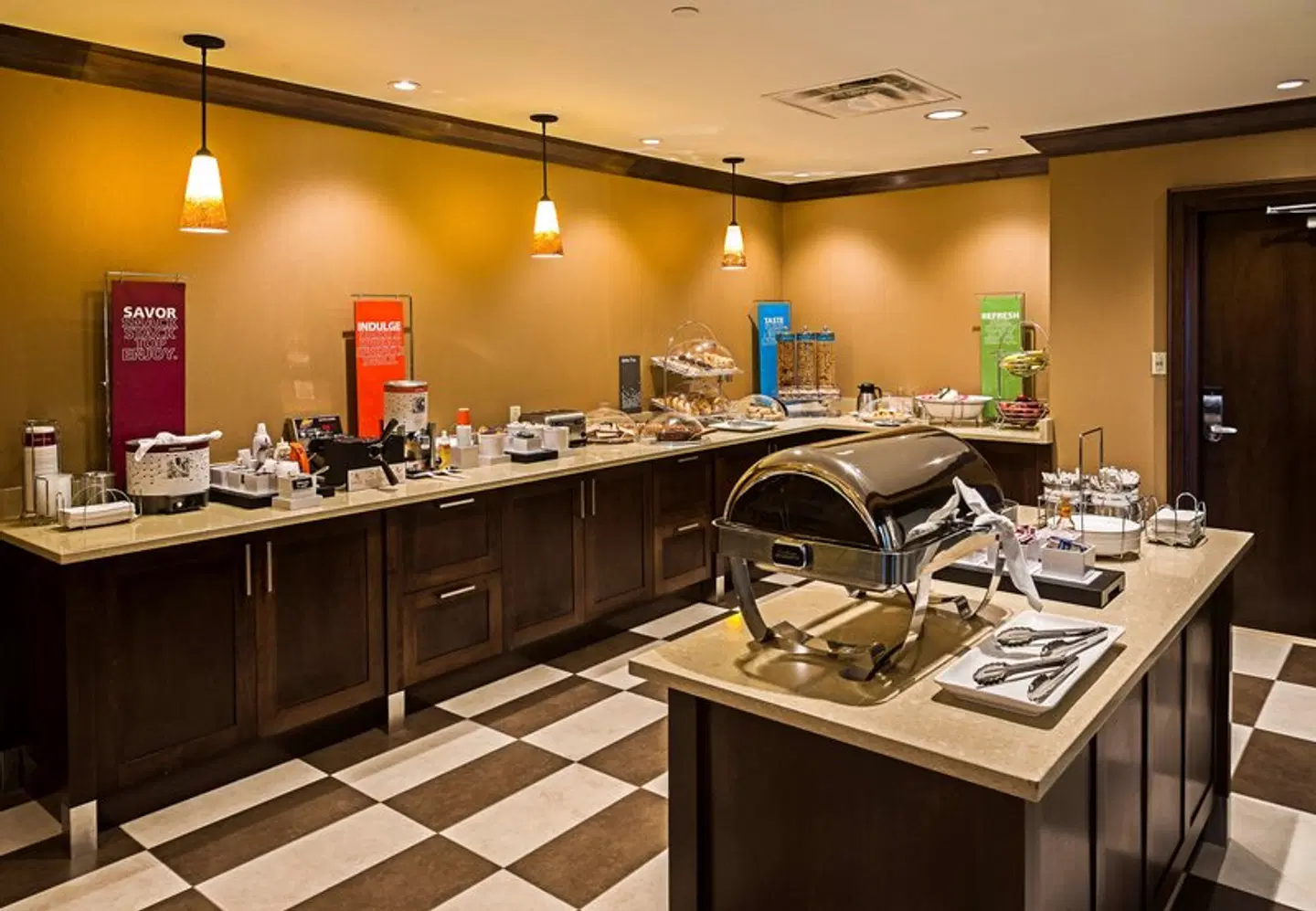 Hampton Inn by Hilton Ottawa Airport Restaurant