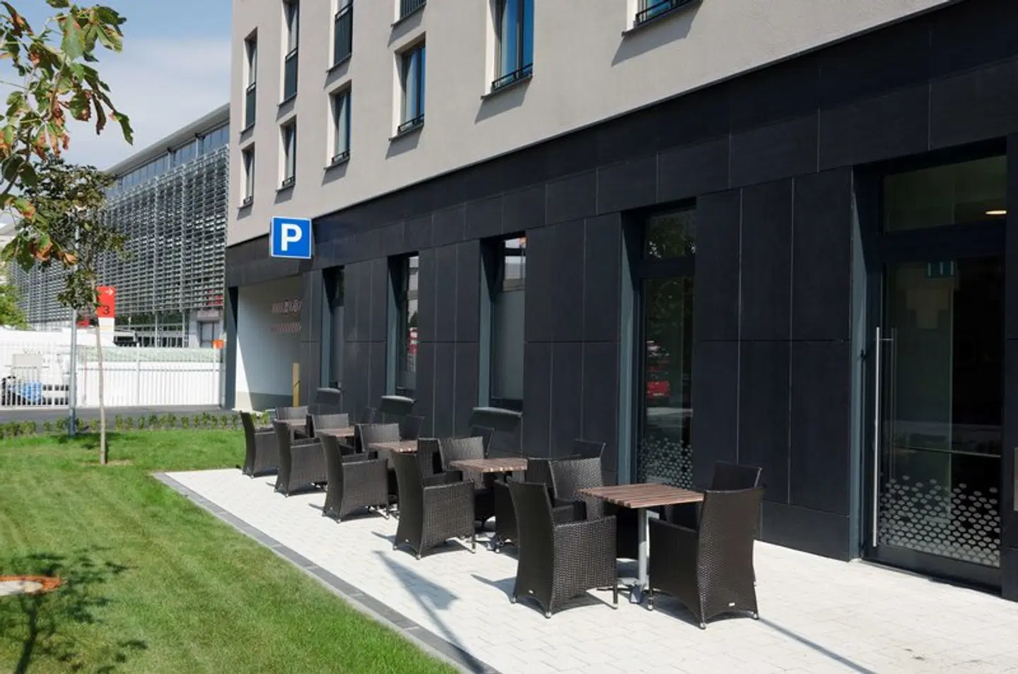 Hampton by Hilton Frankfurt City Centre Messe Terrasse