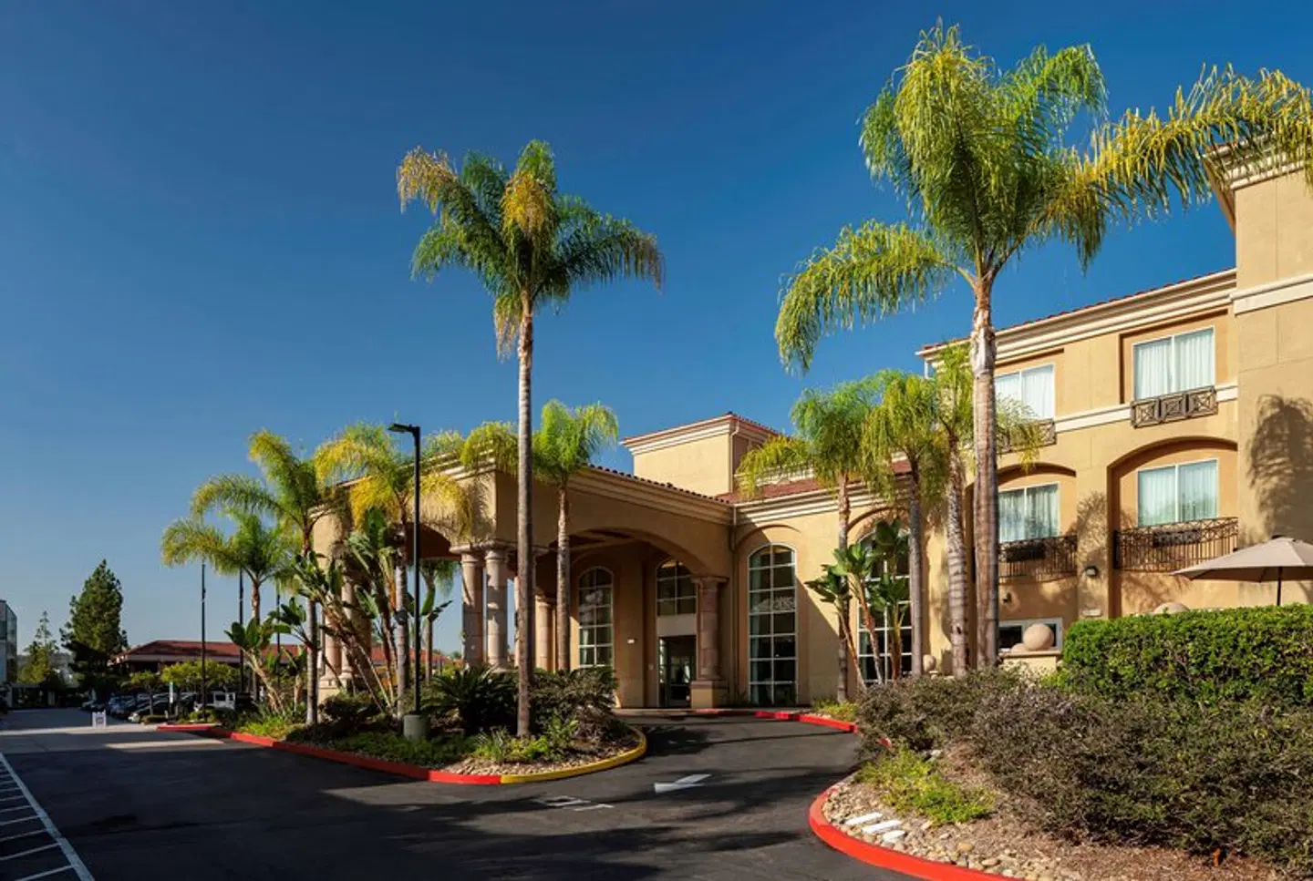 Hilton Garden Inn San Diego/Rancho Bernardo EXTERIOR