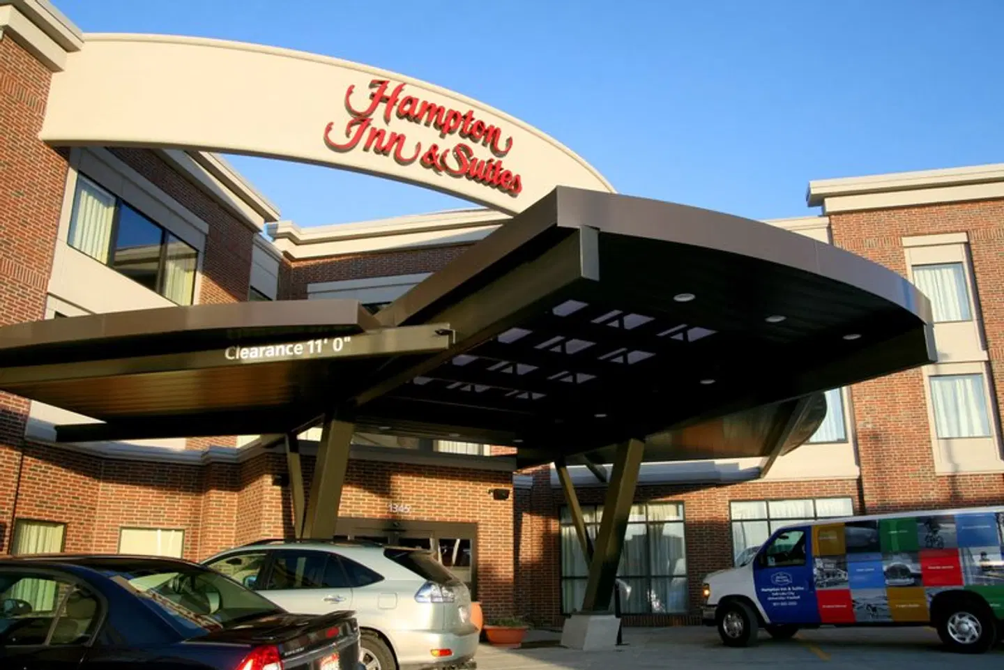 Hampton Inn & Suites Salt Lake City/University-Foothill Dr. EXTERIOR