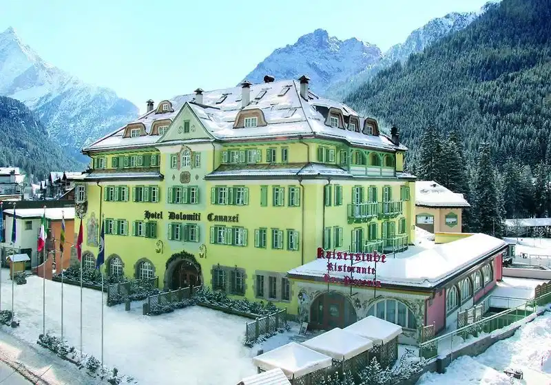 Schloss Hotel Dolomiti – Hotelfoto