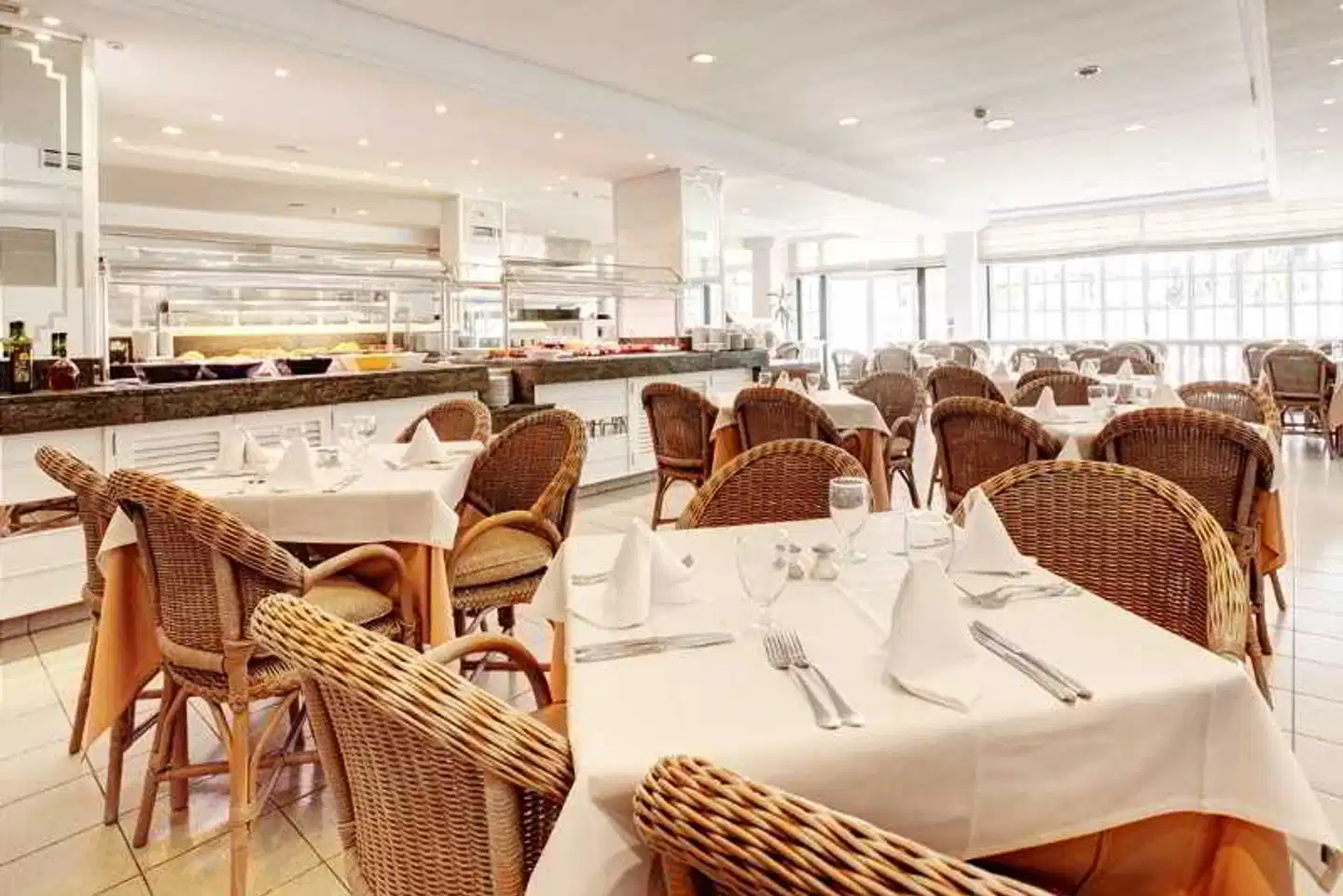 Grupotel Club Menorca Restaurant