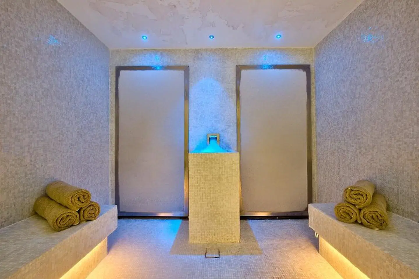 Holm Hotel & Spa ROOM_EXAMPLE