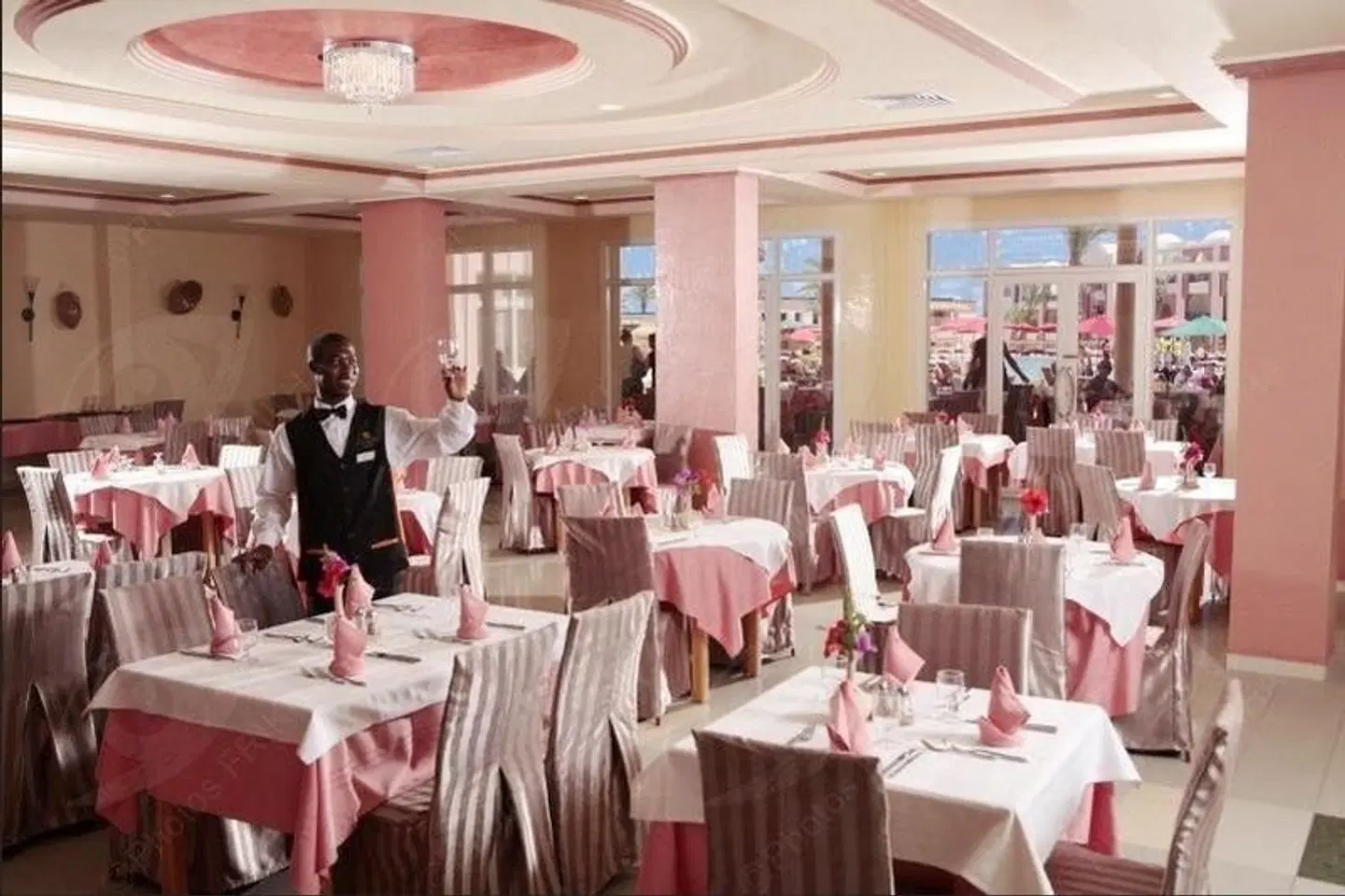 Lella Meriam Restaurant