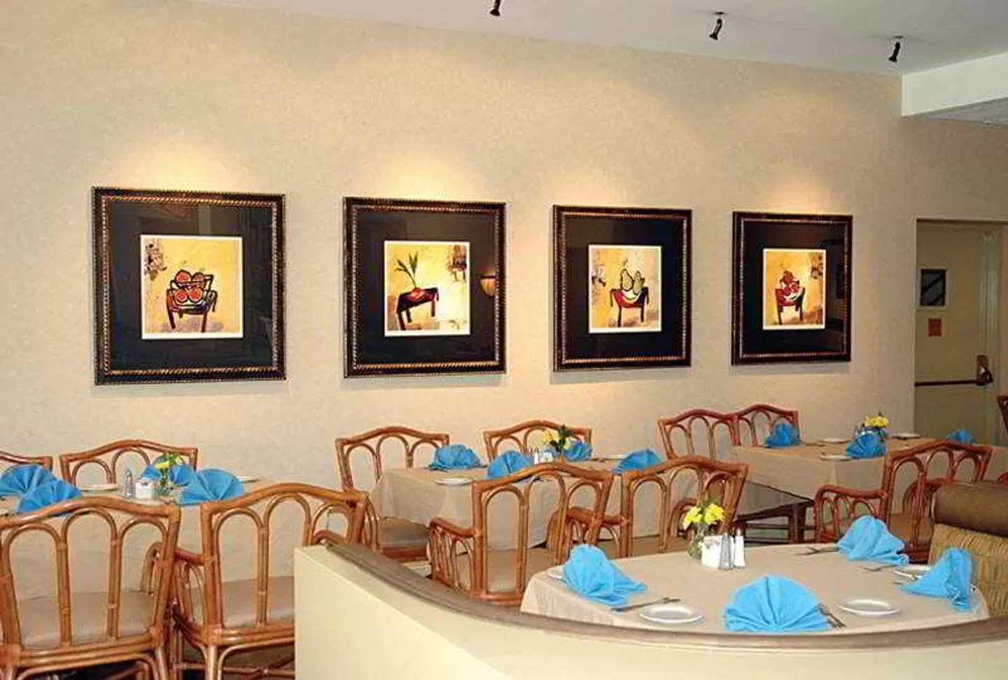 Beverly Hills Marriott Restaurant