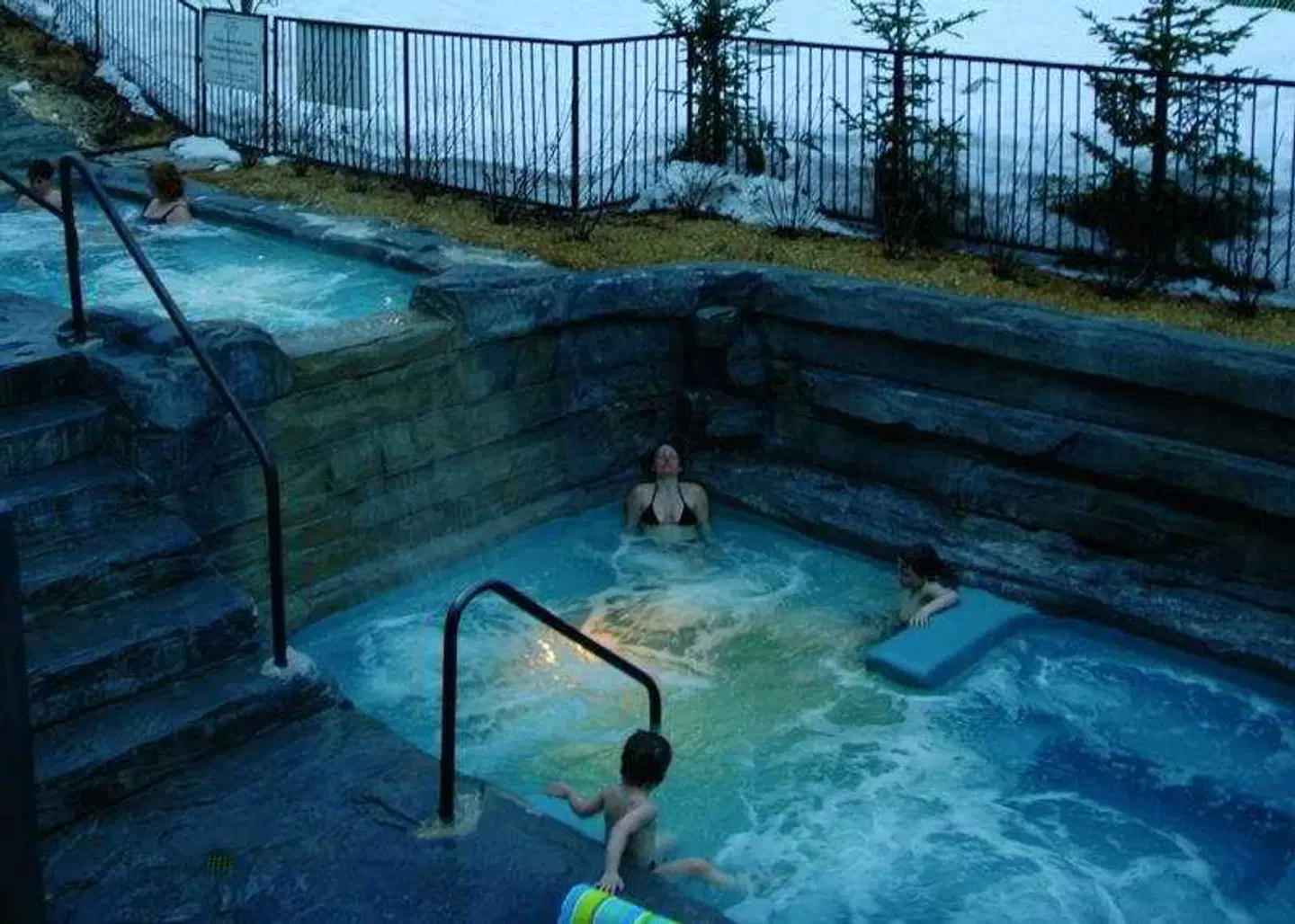 Chateau Mont Sainte-Anne OUTDOOR_POOL