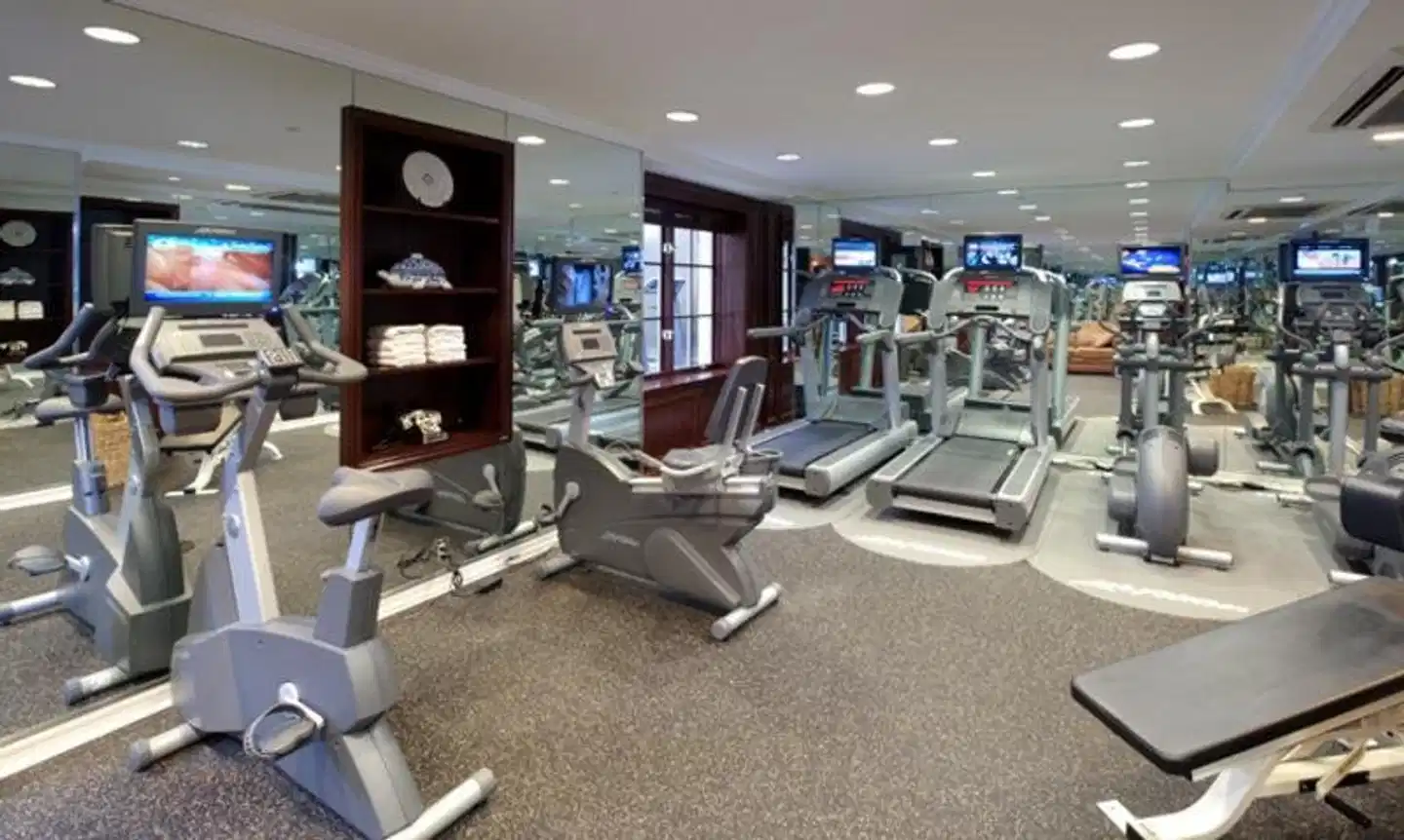 Excelsior Hotel Sport und Entertainment