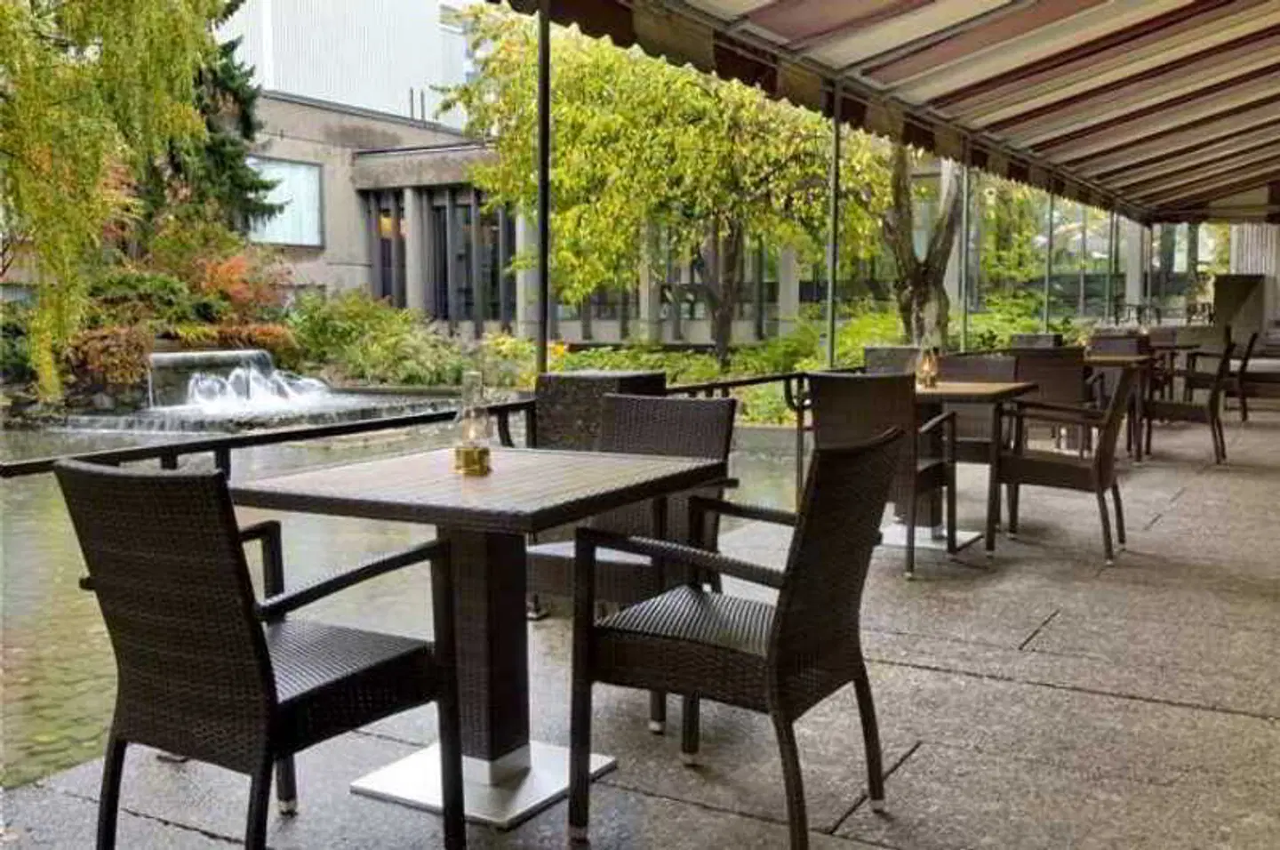 Bonaventure Montreal Terrasse