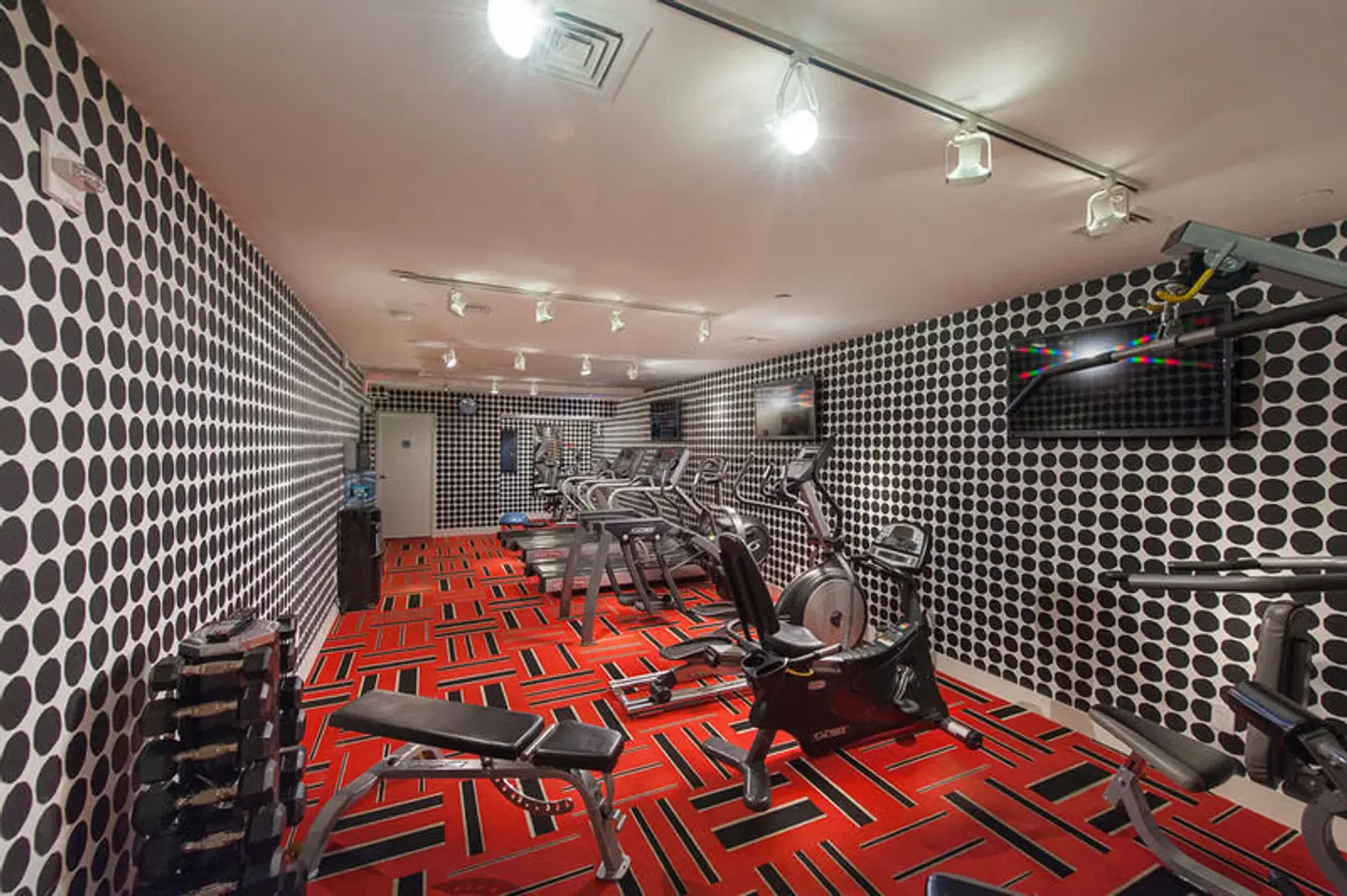 Empire Hotel SPORTS_AND_LEISURE