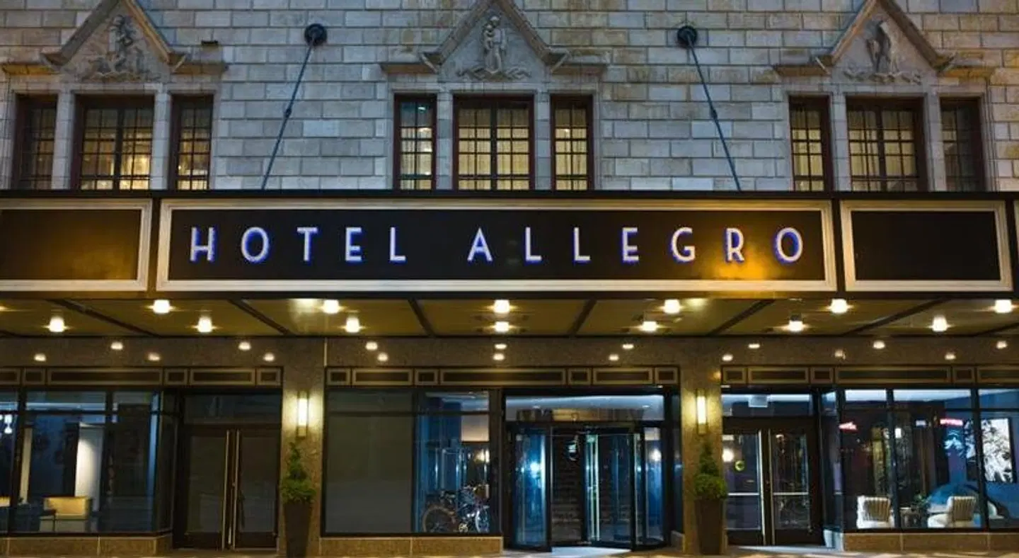 Allegro Chicago, a Kimpton Hotel EXTERIOR