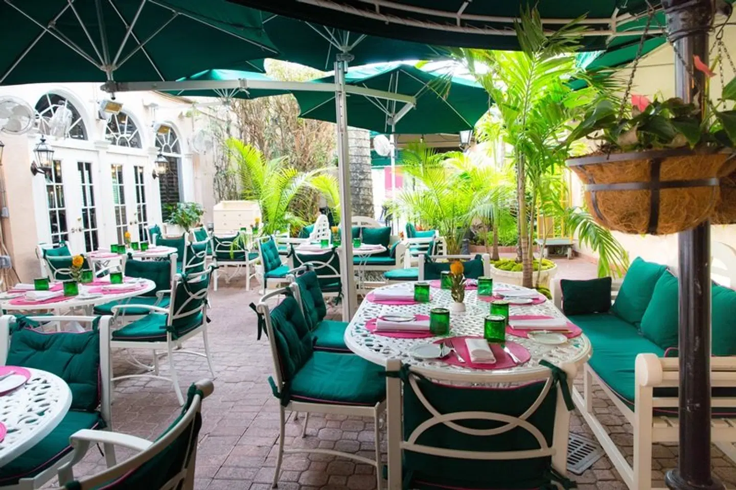 The Chesterfield Hotel Palm Beach Restaurant