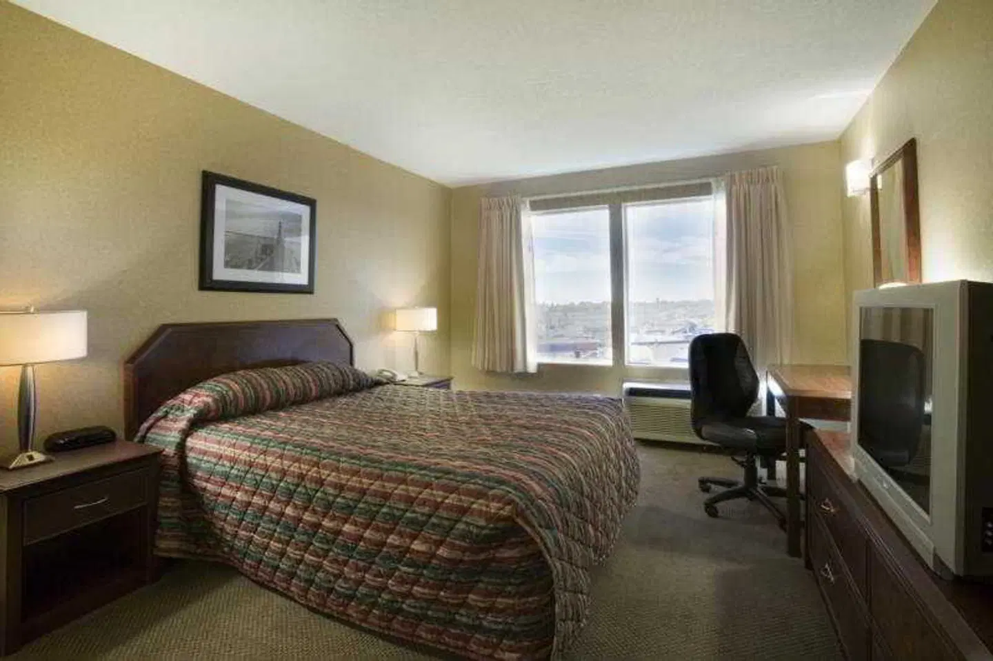 Sandman Hotel Victoria ROOM_EXAMPLE