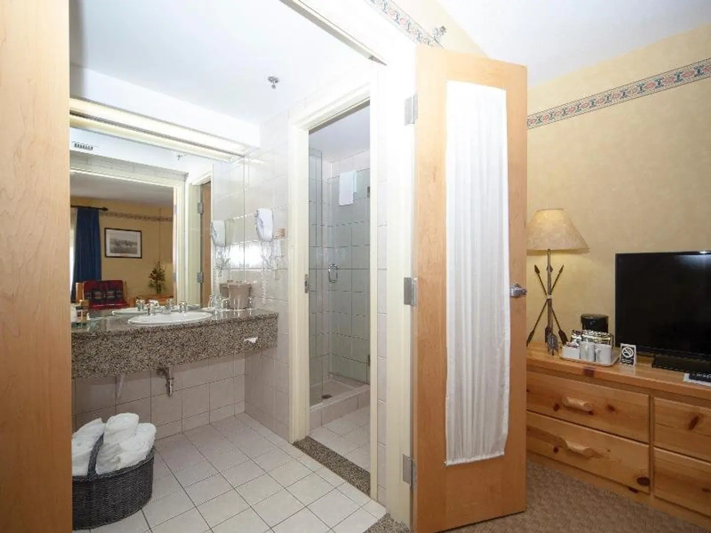 Brewster's Mountain Lodge Badezimmer