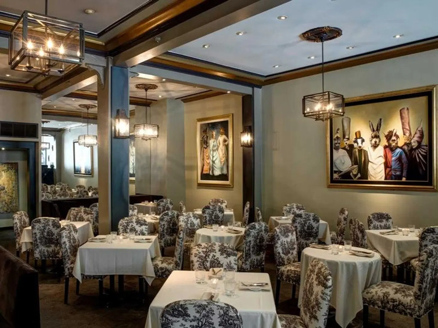 Executive Hotel Vintage Court Restaurant