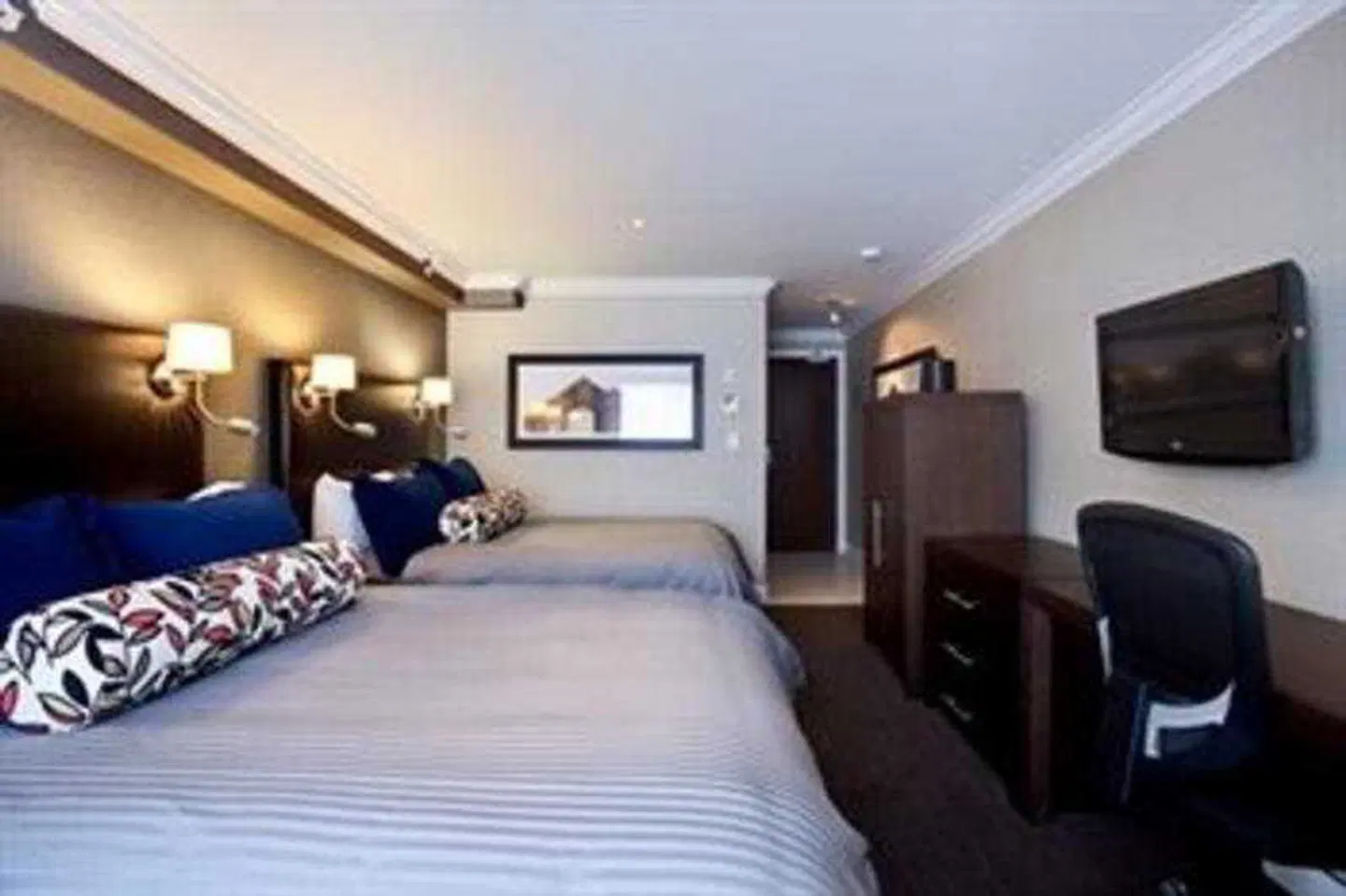 Sandman Signature Edmonton South Hotel ROOM_EXAMPLE