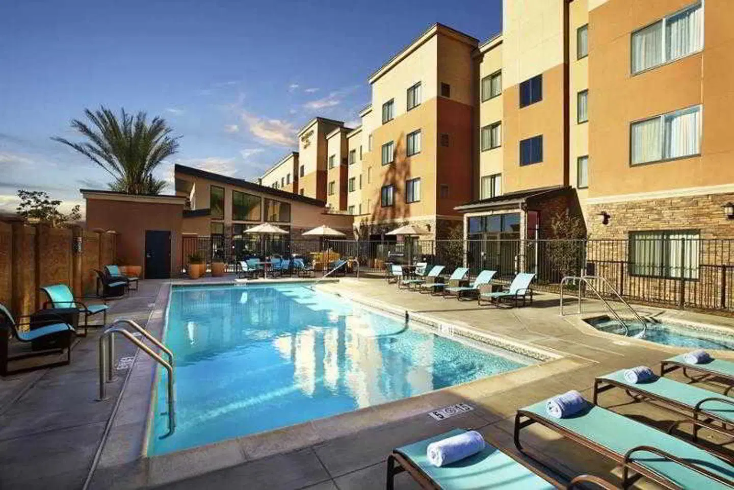 Residence Inn by Marriott Los Angeles Redondo Beach OUTDOOR_POOL