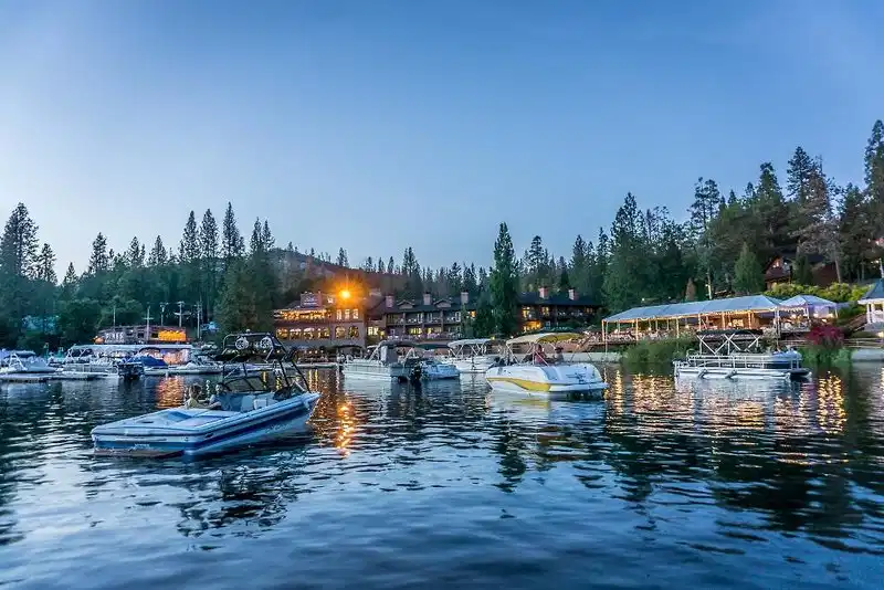 The Pines Resort – Hotelfoto