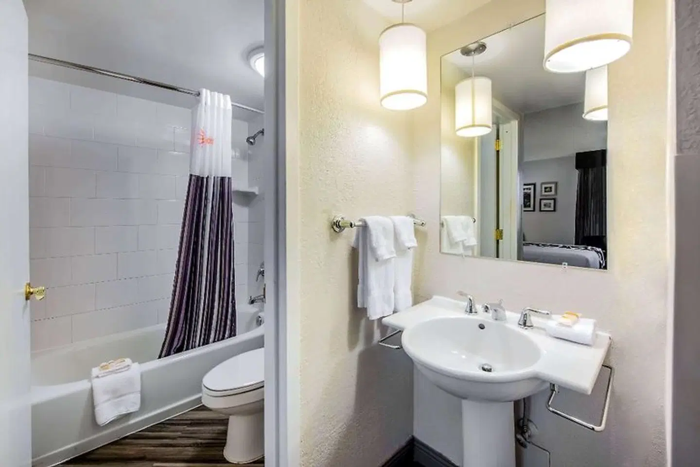 La Quinta Inn & Suites Fort Lauderdale Tamarac Badezimmer