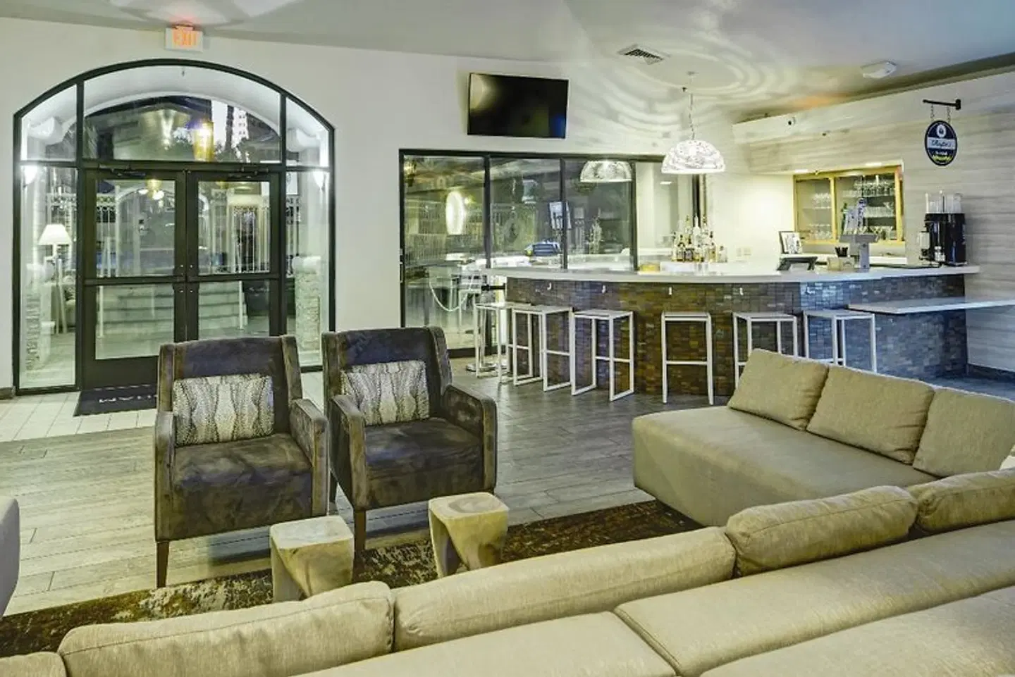 Desert Rose Resort Bar
