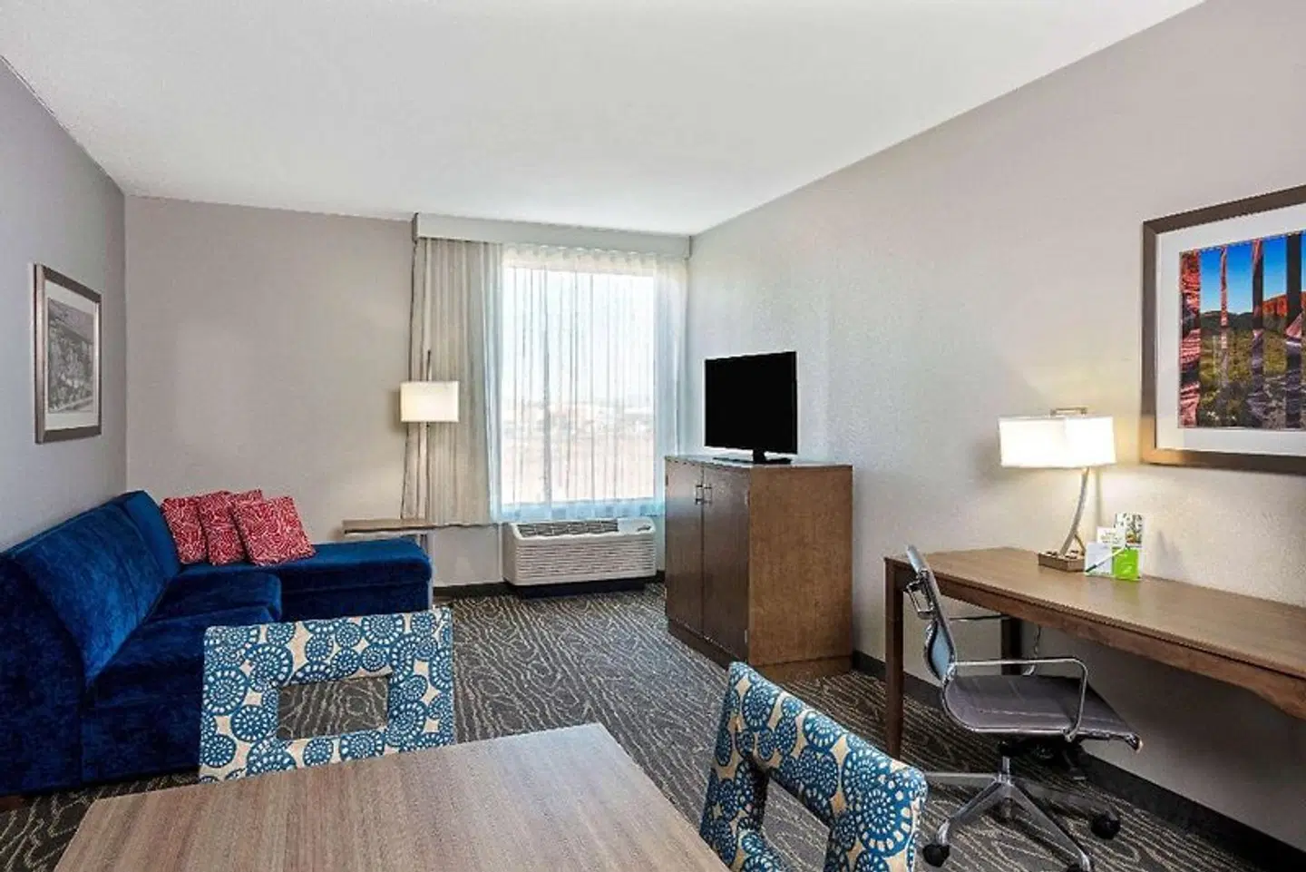 La Quinta Inn & Suites by Wyndham Kingman ROOM_EXAMPLE